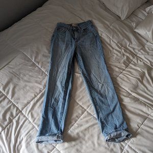 Universal Thread Size 0R Jeans